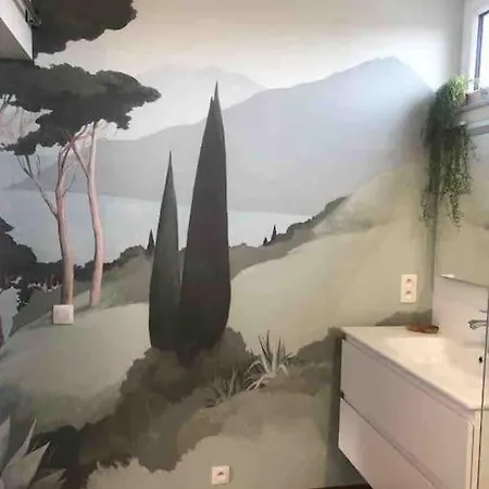 Kot E G Apartment *